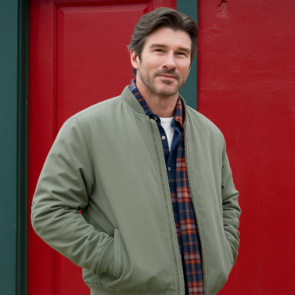 A Christmas Prayer Christopher Russell Jacket - Image 4