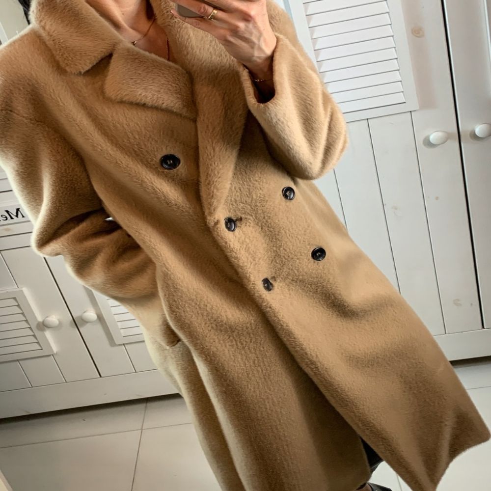 Alicia Silverstone Trench Shearling Coat - Image 3